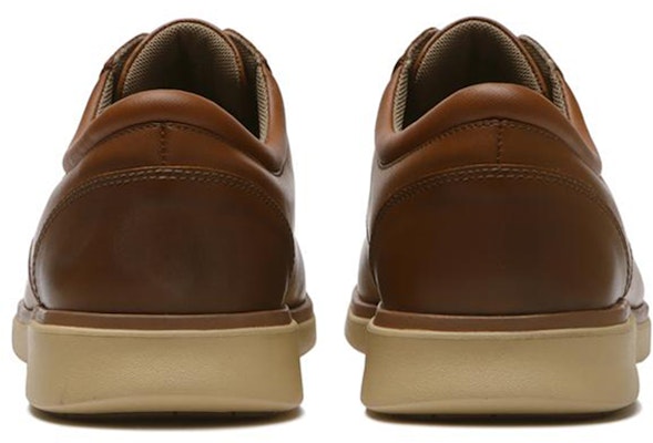 G.T 호킨스 TKM 플레인 잇 스니커즈 G150202006 Lookbook G.T 호킨스 TKM 플레인 잇 스니커즈 G150202006