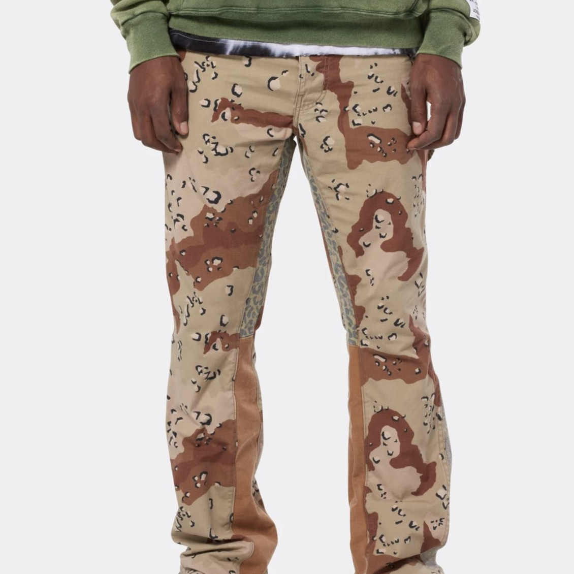 Purchase Gallery Dept. Chocolate Chip LA Flare Camo Cargo Jeans SS22 Lelaki Coklat. GD-SS22-073