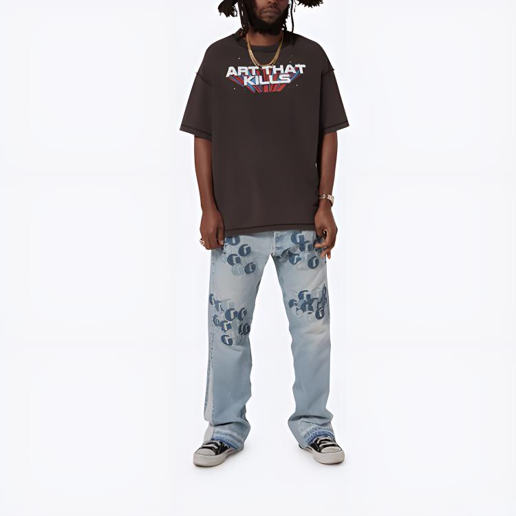 Shop Gallery Dept. SS22 Baju T Hitam Kasual dengan Cetakan Huruf Crewneck. GD-SS22-068