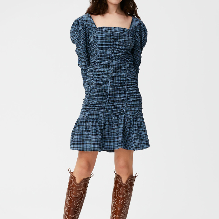 Shop GANNI FW22 블루 롱 슬리브 버블 러플 드레스. F7257