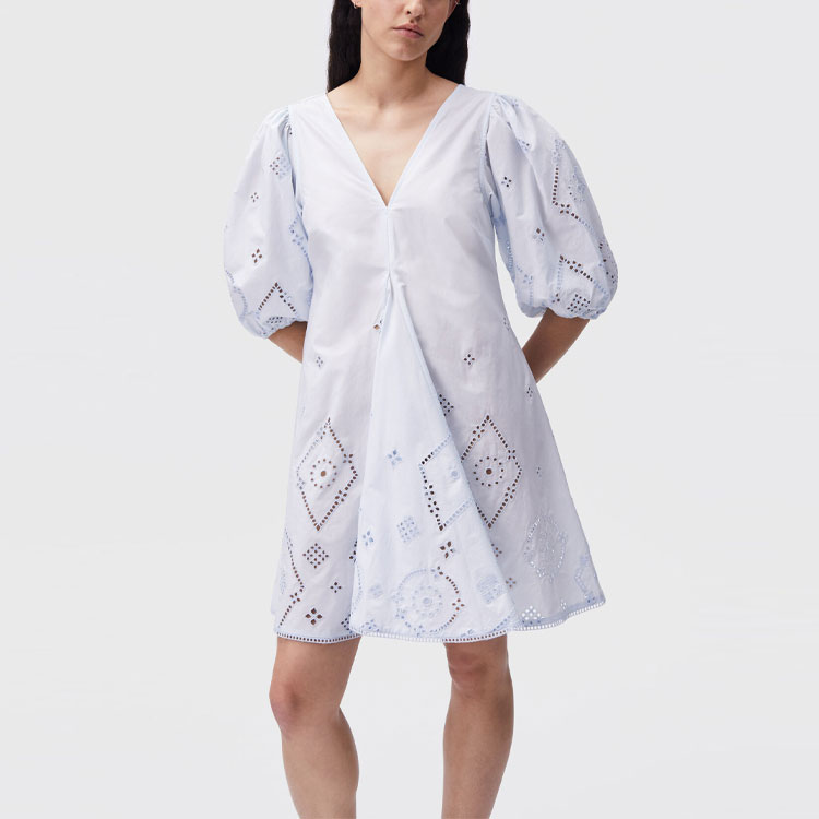 Purchase 가니 SS22 블루 브이넥 레이스 디테일 반소매 미니 드레스. F7236-628-1