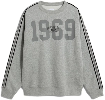 GAP 加絨圓領長袖標誌款衛衣 762386-B Buy GAP 加絨圓領長袖標誌款衛衣 762386-B