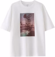 GAP Unisex Loose Fit Graphic Crew Neck Short Sleeve T-Shirt 463239 GAP Unisex Loose Fit Graphic Crew Neck Short Sleeve T-Shirt 463239