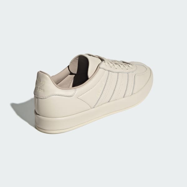 Details for 羚羊室內運動鞋 JI3508