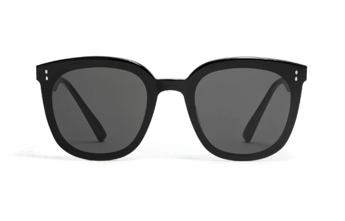 Lookbook GENTLE MONSTER 黑色方框太陽眼鏡 金屬框 情侶款 男女通用款式 ROSY.S