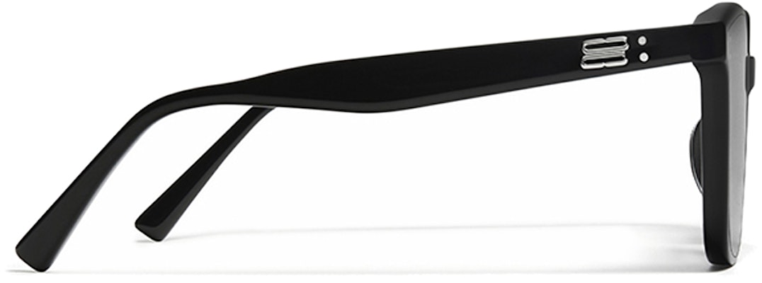 GENTLE MONSTER 黑色方框太陽眼鏡 情侶款 金屬Logo框架 QUEEN-01 Shop GENTLE MONSTER 黑色方框太陽眼鏡 情侶款 金屬Logo框架 QUEEN-01