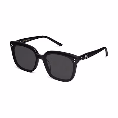 Gentle Monster Black Square Sunglasses Unisex with Inner Letter Detailing. DEAR-01