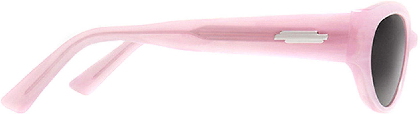 GENTLE MONSTER 蝴蝶太阳镜 男女同款时尚情侣款眼镜 MOLTO-P1 Shop GENTLE MONSTER 蝴蝶太阳镜 男女同款时尚情侣款眼镜 MOLTO-P1