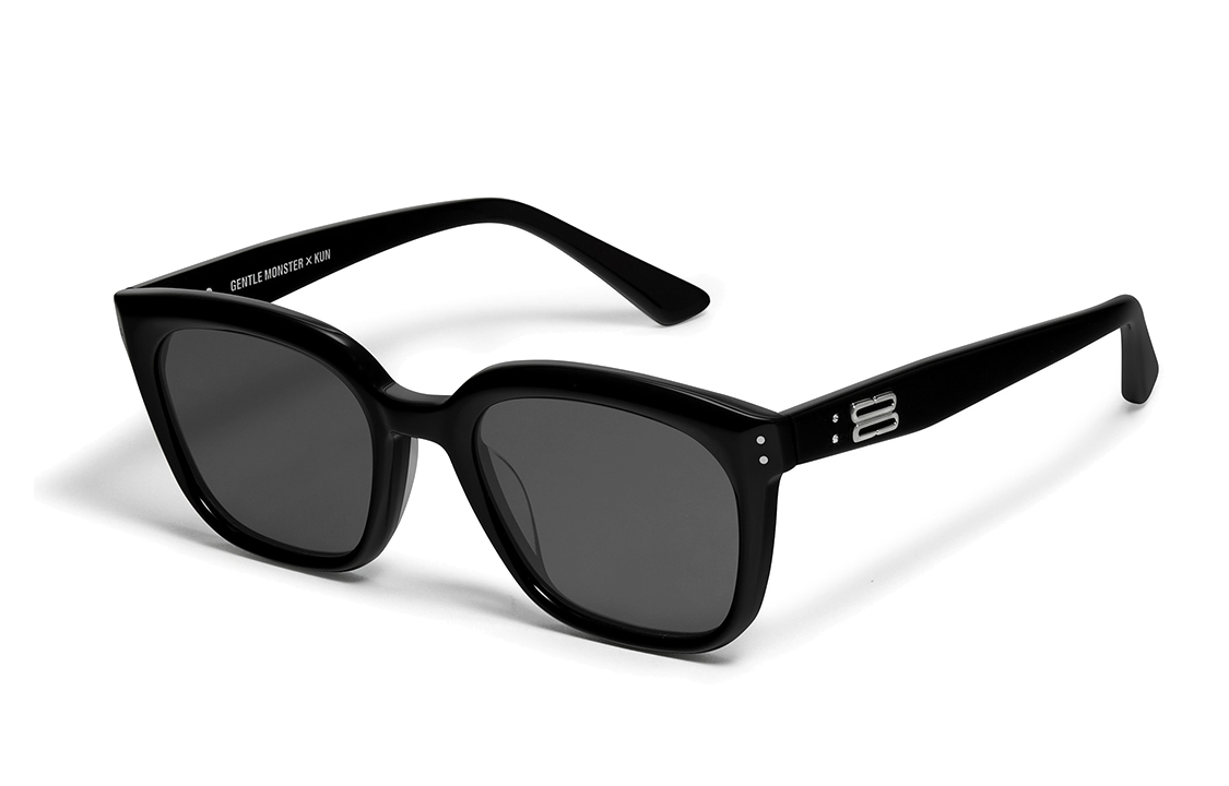 Gentle Monster Full-Frame UV Protection Sunglasses Unisex Black Rectangular Style. KUN - 0004 01