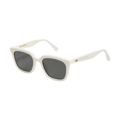 GENTLE MONSTER Square Sunglasses UV Protection Unisex White Frame Logo Design Noma W2