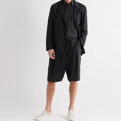 조르지오 아르마니 FW22 블랙 싱글 브레스티드 테일러드 재킷. JVM1604571817781 Lookbook 조르지오 아르마니 FW22 블랙 싱글 브레스티드 테일러드 재킷. JVM1604571817781