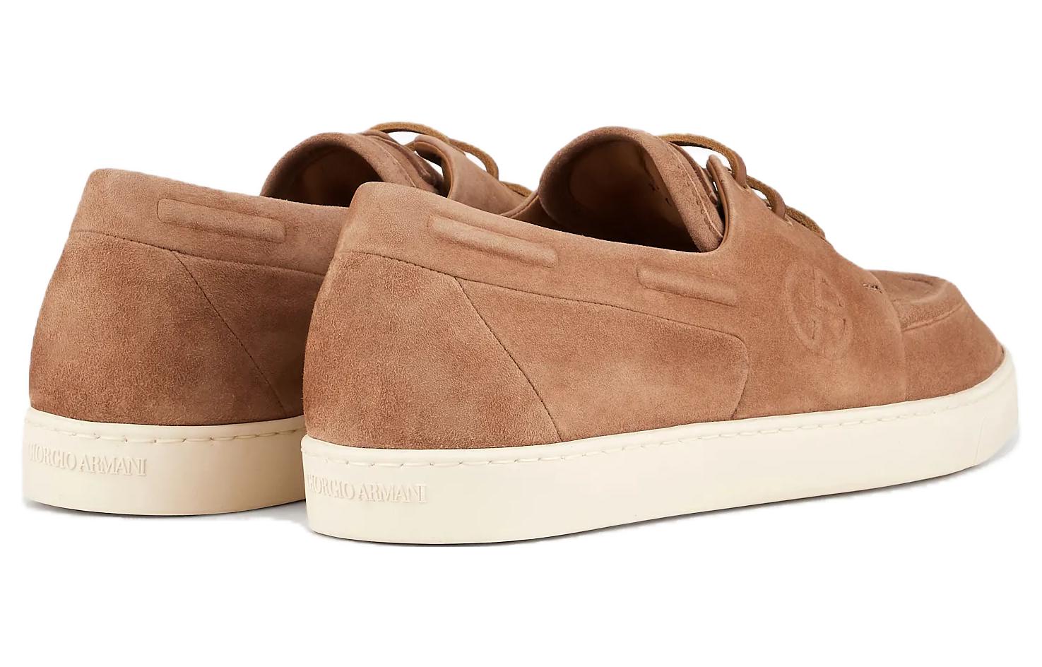 Lookbook Giorgio Armani Zapatillas Bajas de Gamuza Punta Redonda 'Marrón' X2X167XF686100085