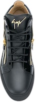 Giuseppe Zanotti/GZ 時尚板鞋 男款 黑色 Shop Giuseppe Zanotti/GZ 時尚板鞋 男款 黑色