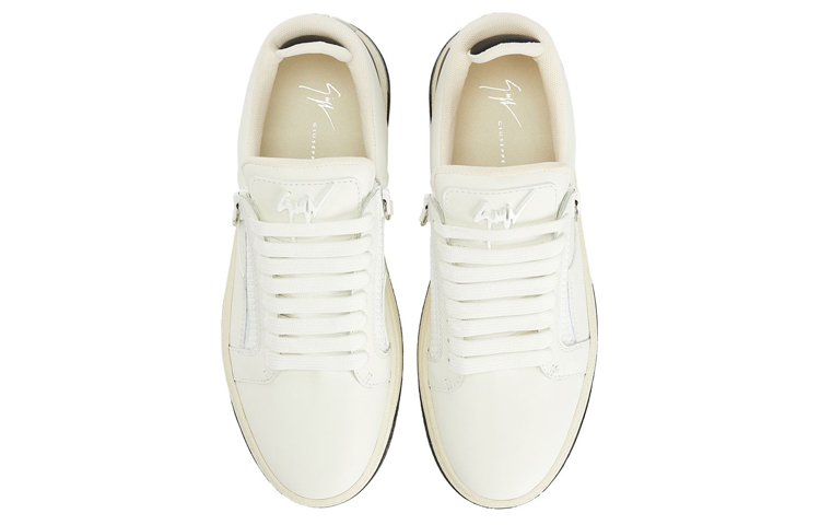 Lookbook Giuseppe Zanotti GZ94 'Black and White Floral Lace-Up Low-Top' RU30027001