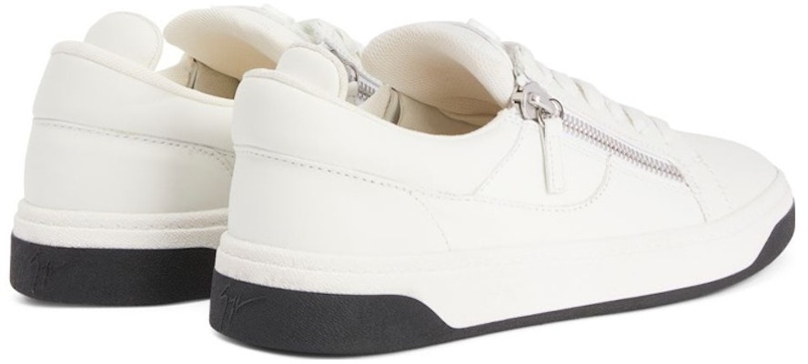 Giuseppe Zanotti Gz94 Low 'Putih Esensial' RM30035002 Lookbook Giuseppe Zanotti Gz94 Low 'Putih Esensial' RM30035002