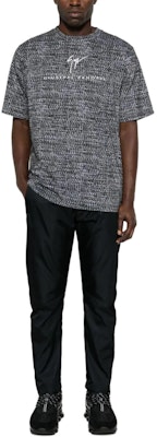 ジュゼッペザノッティ GZモノグラムプリント クルーネックTシャツ ブラック メンズ ERU4001002 Lookbook ジュゼッペザノッティ GZモノグラムプリント クルーネックTシャツ ブラック メンズ ERU4001002