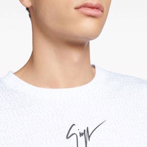 Giuseppe Zanotti GZ SS24 Baju T-Shirt Lelaki Cetakan Huruf Putih Kapur Kasual. ERU4001001 Details for Giuseppe Zanotti GZ SS24 Baju T-Shirt Lelaki Cetakan Huruf Putih Kapur Kasual. ERU4001001