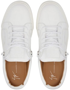 Giuseppe Zanotti/GZ 鏡面效果 合成面料 低幫百搭小白鞋 潮流舒適 時尚板鞋 男款 白色 Lookbook Giuseppe Zanotti/GZ 鏡面效果 合成面料 低幫百搭小白鞋 潮流舒適 時尚板鞋 男款 白色