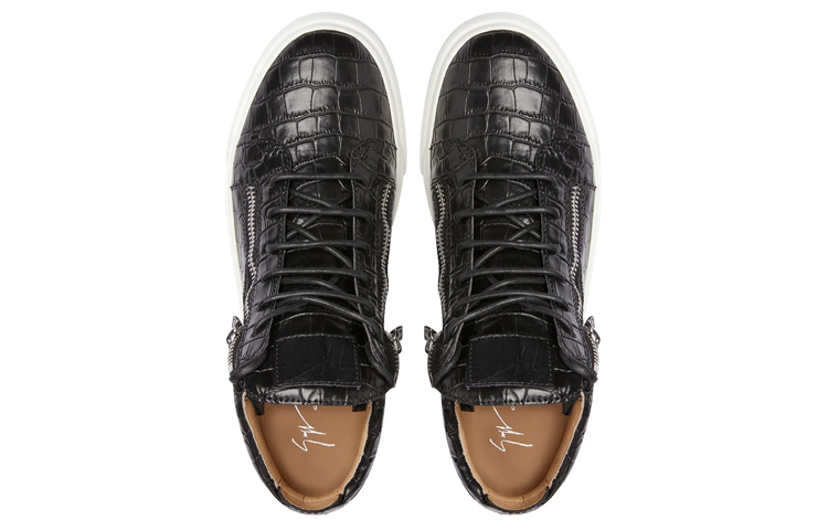 Lookbook 朱塞佩·萨诺第 中帮侧拉链运动鞋 '黑色时尚' RU00107H01