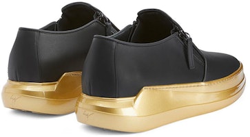 ジュゼッペザノッティ 厚底ローファー 黒金 IU30004001 Lookbook ジュゼッペザノッティ 厚底ローファー 黒金 IU30004001