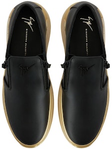 Giuseppe Zanotti/GZ 頭層牛皮 厚底輕便一腳蹬 樂福鞋 男款 黑金 Shop Giuseppe Zanotti/GZ 頭層牛皮 厚底輕便一腳蹬 樂福鞋 男款 黑金