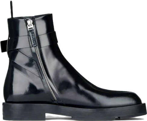 Stivaletti in Pelle Givenchy 4G con Fibbia ''Nero'' BH603BH135-001 Order Stivaletti in Pelle Givenchy 4G con Fibbia ''Nero'' BH603BH135-001