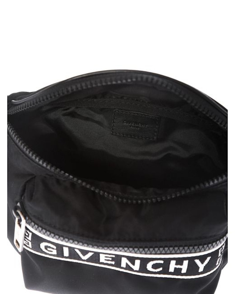 Lookbook Beg Sandang Givenchy 4G Hitam