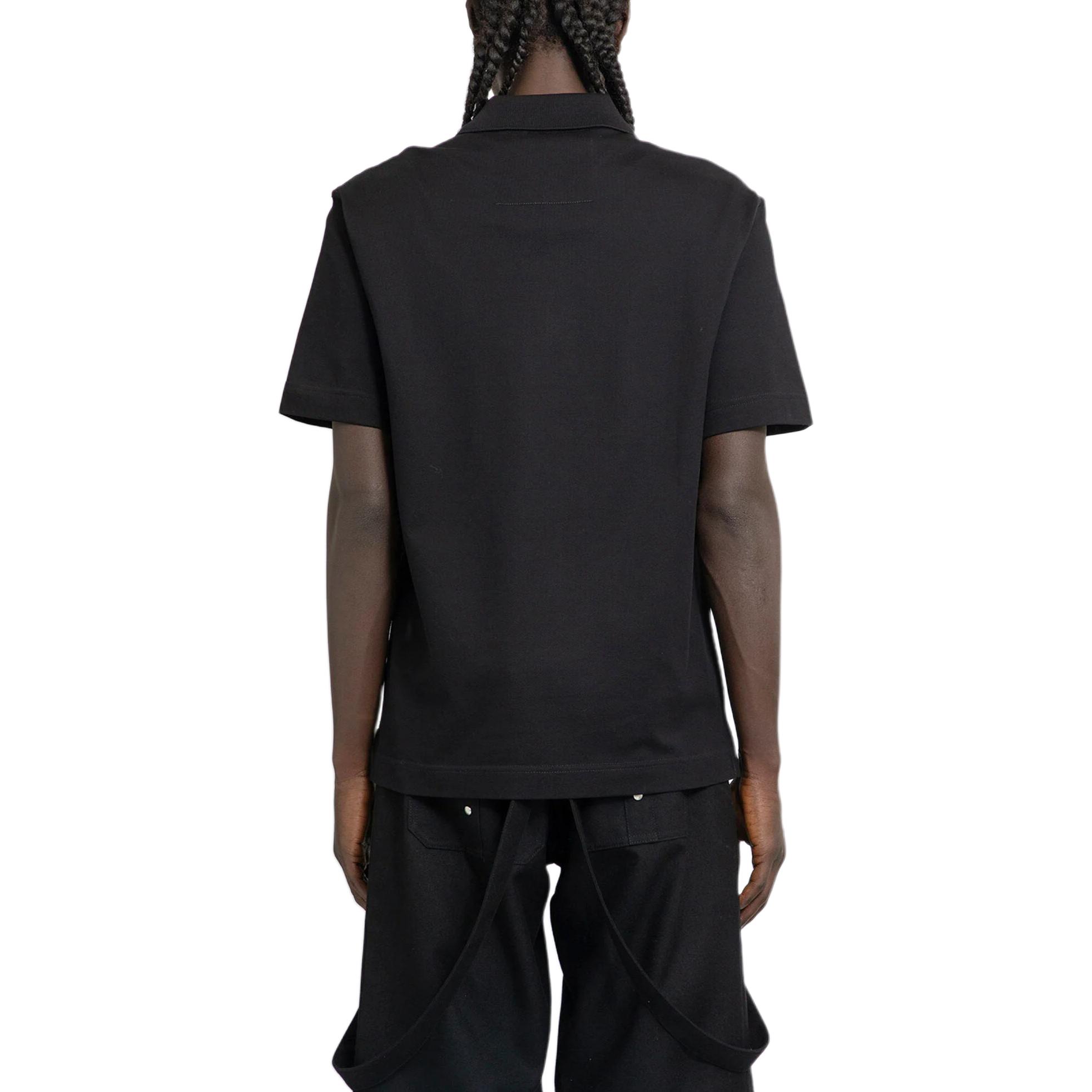 Shop Givenchy Kaos Polo Lengan Pendek Hitam dengan Cetakan Huruf. BM71D13YFP-001