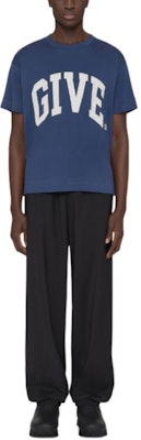 GIVENCHY 藍色Logo寬鬆短袖T恤。 BM71JB3YMV-420 Lookbook GIVENCHY 藍色Logo寬鬆短袖T恤。 BM71JB3YMV-420