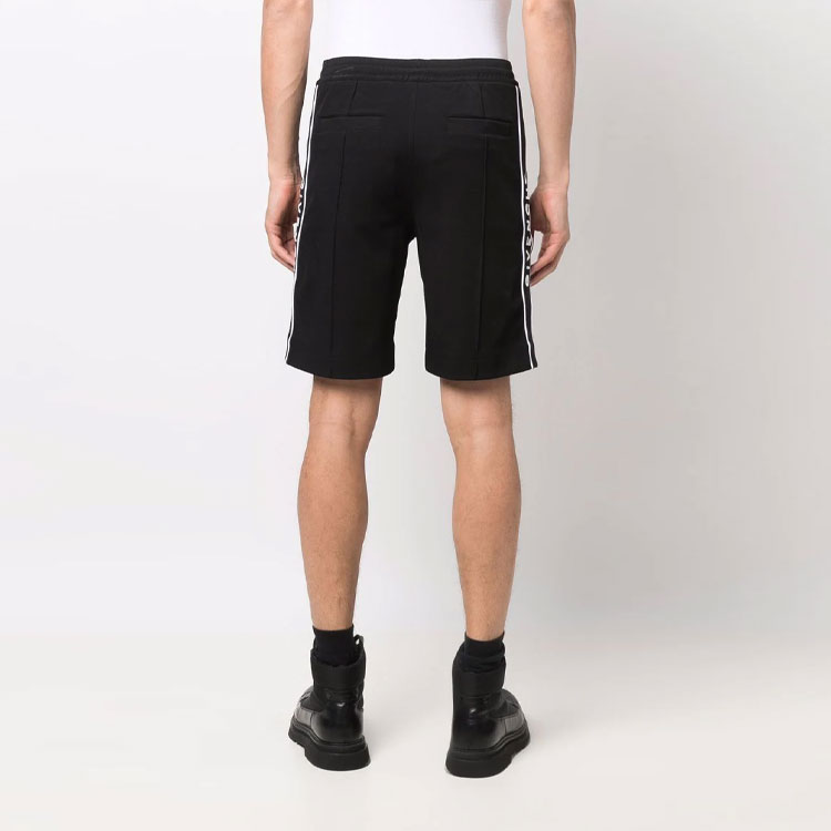 Sizing Givenchy Celana Pendek Kasual Hitam dengan Logo Terprint BM50ZK30Q6-001
