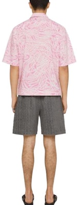 Givenchy Kemeja Lengan Pendek Motif Bunga Warna Pink Kerah Kotak. BM60XT14X8-693 Shop Givenchy Kemeja Lengan Pendek Motif Bunga Warna Pink Kerah Kotak. BM60XT14X8-693