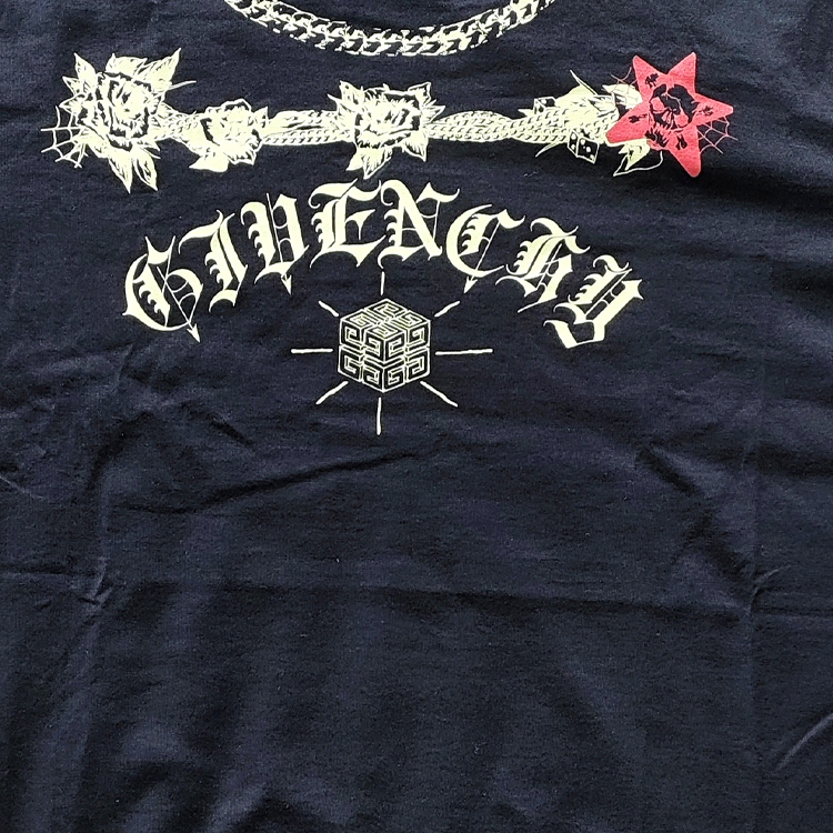 Sizing GIVENCHY  Slim Fit Logo Print Crewneck T-Shirt Black BM71403Y6B-001