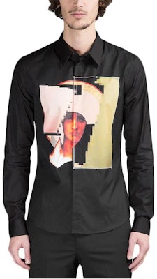 Givenchy Baju Slim Fit Cetakan Foto Hitam Lengan Panjang. 15F6035667-001 Order Givenchy Baju Slim Fit Cetakan Foto Hitam Lengan Panjang. 15F6035667-001