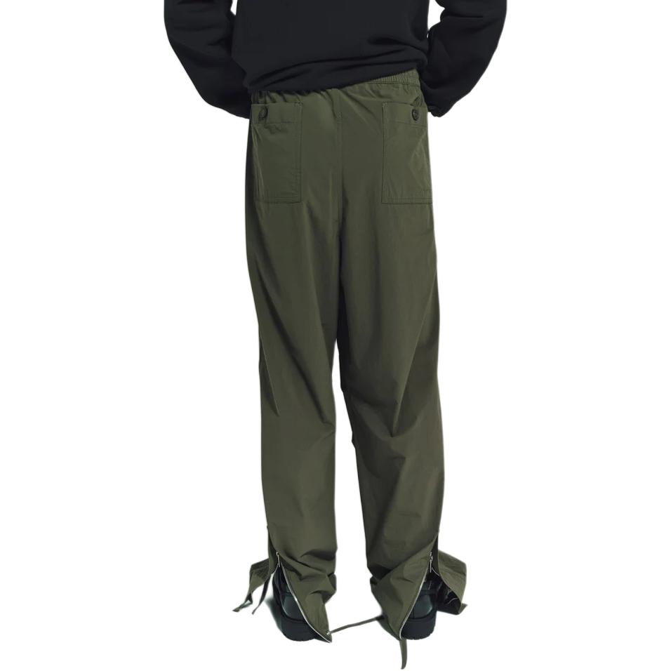 Lookbook 지방시 솔리드 컬러 미드웨이스트 와이드레그 카고 팬츠 그린 BM51GR15KQ-305