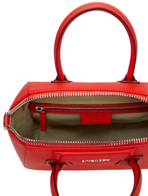 Givenchy Antigona Tote Leather Silver-tone Mini Pop Red Lookbook Givenchy Antigona Tote Leather Silver-tone Mini Pop Red