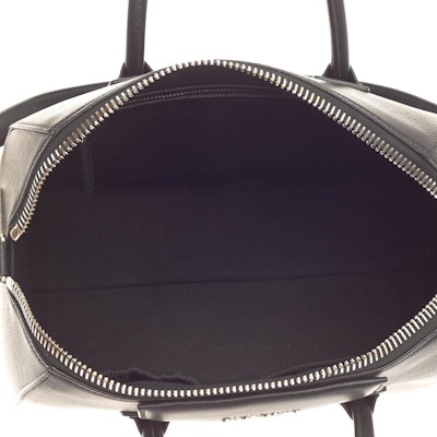 Givenchy Antigona Tote Medium Black Lookbook Givenchy Antigona Tote Medium Black