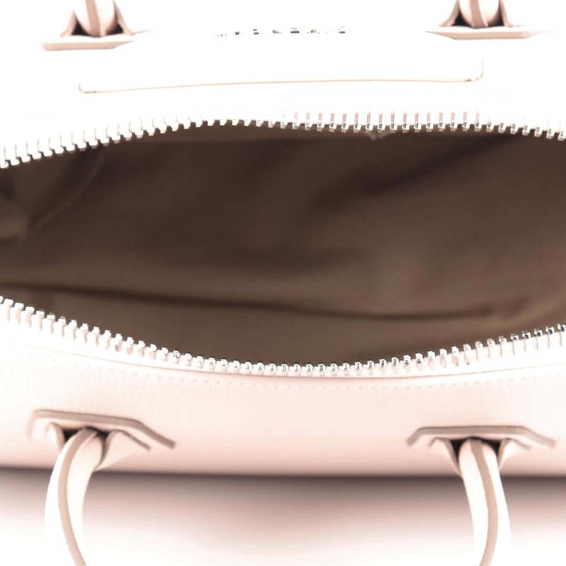 Lookbook Givenchy Antigona Tote Pequeña Rosa Claro