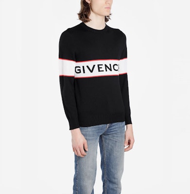 Givenchy Sweater Hitam Alphabet Logo Intarsia Rajut. BM900G400M Sizing Givenchy Sweater Hitam Alphabet Logo Intarsia Rajut. BM900G400M