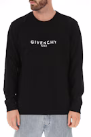 Shop GIVENCHY 黑色圓領印花標誌衛衣 BM700U30AF-001