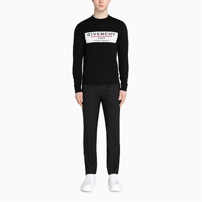 Givenchy Sweater Rajutan Wol Hitam dengan Logo BM90BT406B-973 Lookbook Givenchy Sweater Rajutan Wol Hitam dengan Logo BM90BT406B-973