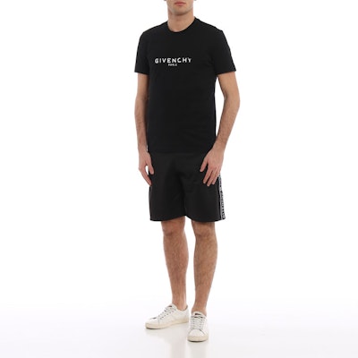 Givenchy 黑色Logo印花拉繩口袋短褲 BM5094300B-001 Purchase Givenchy 黑色Logo印花拉繩口袋短褲 BM5094300B-001