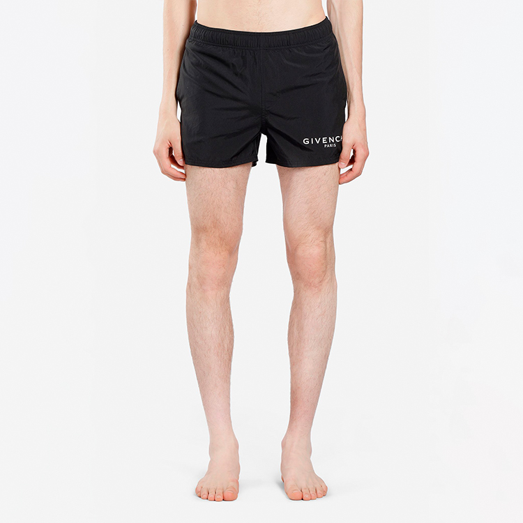 Lookbook Givenchy Black Logo Print Mid-Rise Slim Casual Shorts BMA0061Y5N-001