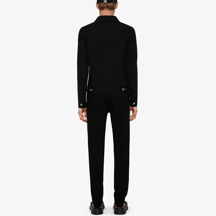 Shop Chaqueta Negra Givenchy con Logo Tachonado, Manga Larga y Botones. BM00Q650KK-001