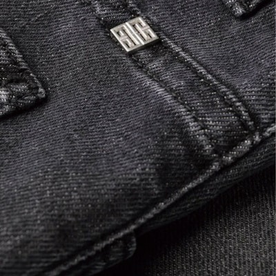 GIVENCHY Jeans Hitam Slim Fit Mid-Waist Straight-Leg BM50ST50BJ-001 Sizing GIVENCHY Jeans Hitam Slim Fit Mid-Waist Straight-Leg BM50ST50BJ-001