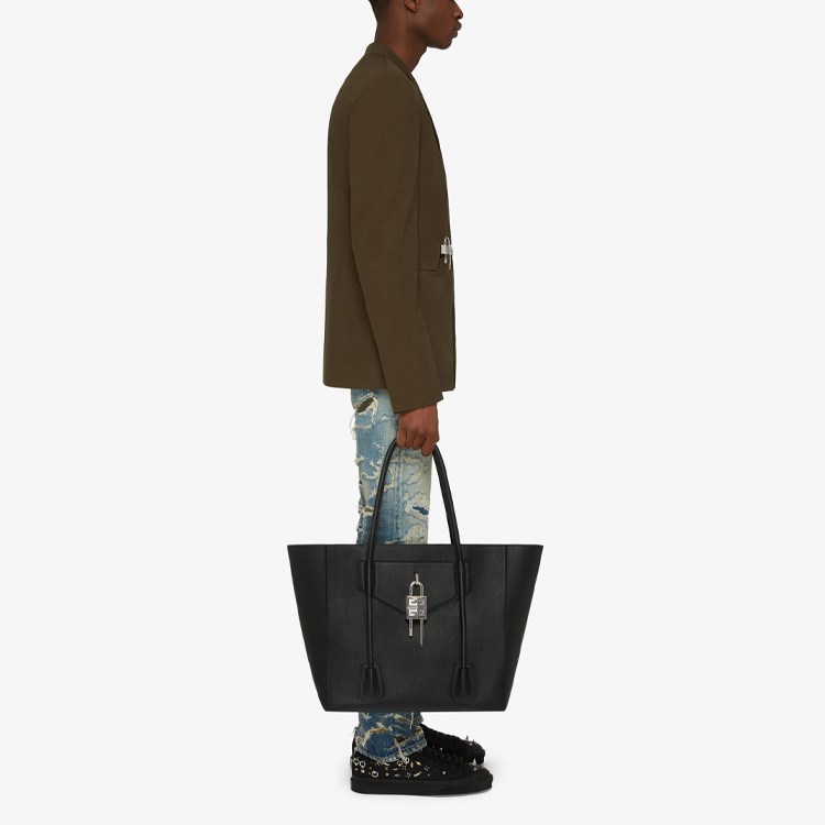 Purchase 지방시 컨실드 클로저 긴소매 수트 블레이저. BM30B213MP-313