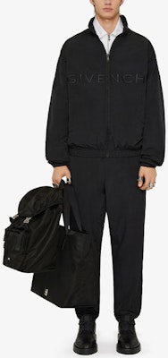 지방시 FW21 블랙 소프트 나일론 멀티포켓 니트 트랙 팬츠 BM50VZ11BX-001 Lookbook 지방시 FW21 블랙 소프트 나일론 멀티포켓 니트 트랙 팬츠 BM50VZ11BX-001