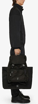 지방시 FW21 블랙 소프트 나일론 멀티포켓 니트 트랙 팬츠 BM50VZ11BX-001 Purchase 지방시 FW21 블랙 소프트 나일론 멀티포켓 니트 트랙 팬츠 BM50VZ11BX-001