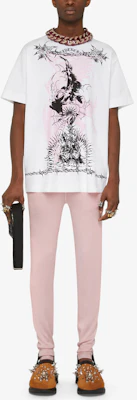 GIVENCHY FW21 T-Shirt Putih Lelaki Grafik Gothic Loose Fit Lengan Pendek. BM71583Y6B-100 Lookbook GIVENCHY FW21 T-Shirt Putih Lelaki Grafik Gothic Loose Fit Lengan Pendek. BM71583Y6B-100