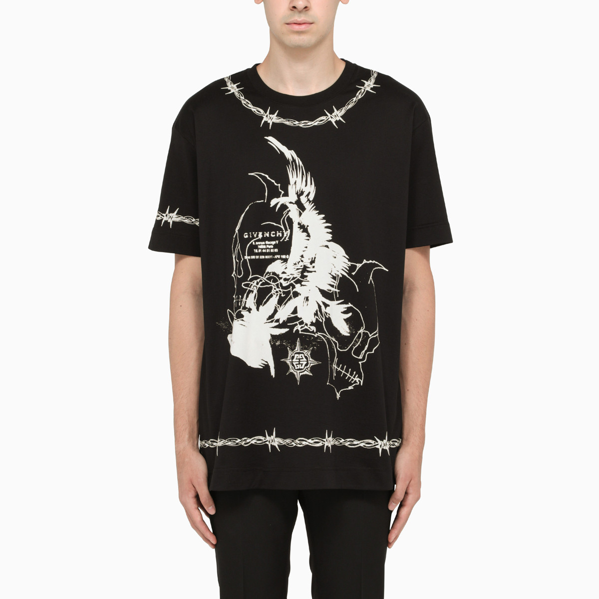Shop Givenchy FW21 Gothic Print Loose Fit Black T-Shirt BM71663Y6B-001