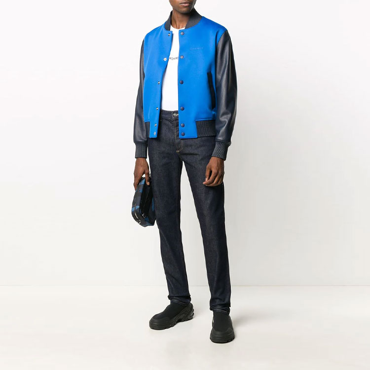 Lookbook Givenchy FW21 Celana Jeans Slim Fit Pria Biru dengan Logo BM50DS500K-410